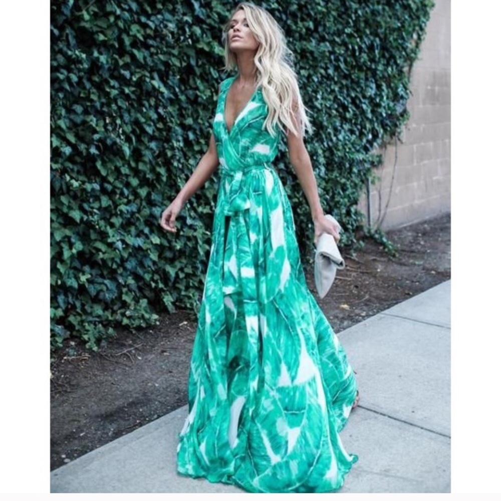 Vici Palm Leaf Maxi Dress